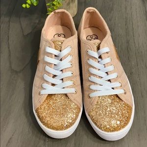 WOMENS 8 GLITTER SNEAKER